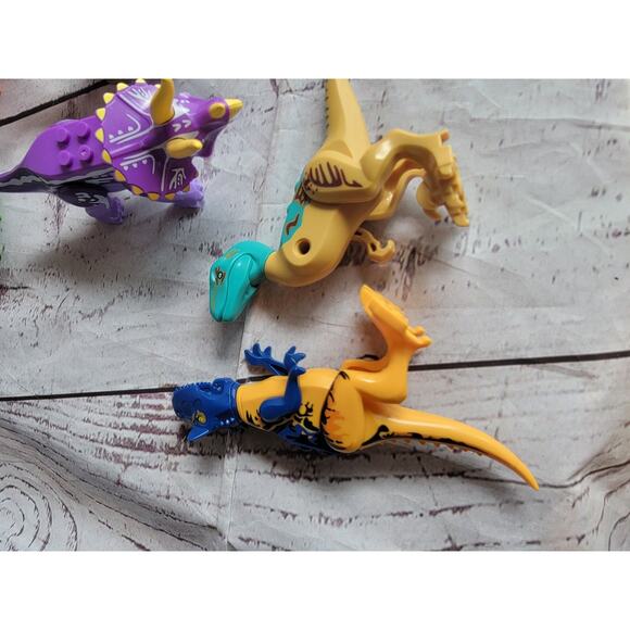 11 Dinosaur Building Bricks and Blocks toys 2 Not Complete Unbranded - Picture 6 of 8